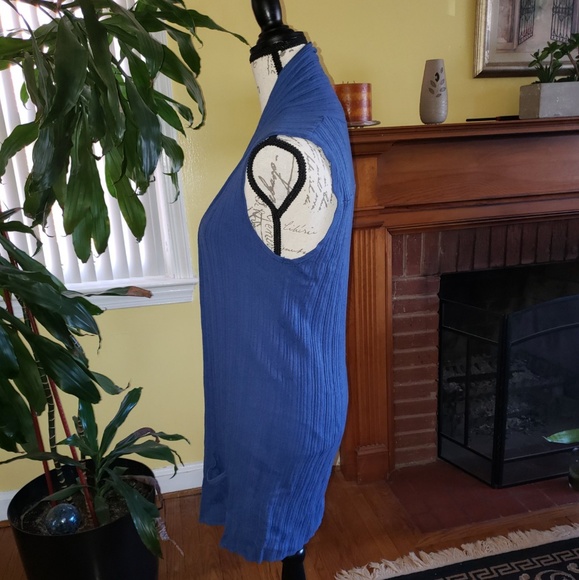 Vest - Picture 4 of 5